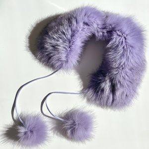 Vintage 90’s lilac fox fur collar with pom poms from Lord & Taylor